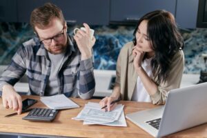 irs levy vs lien